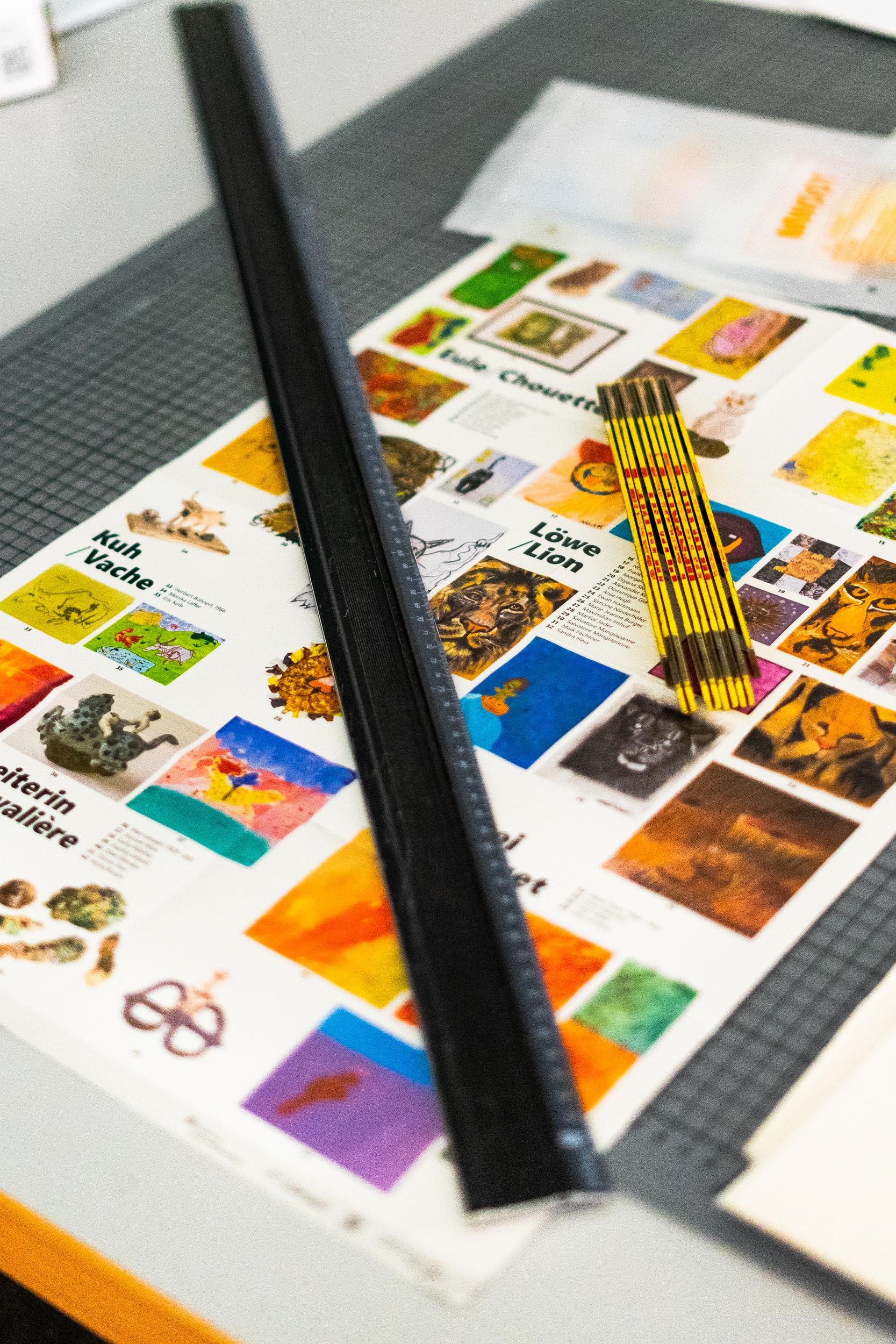 Poster detail with paintings of Dreiändermuseum Lörrach